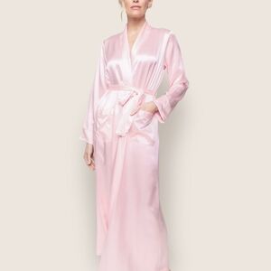 Petite Plume Luxurious Blush Mulberry SILK Satin Robe - Brand New